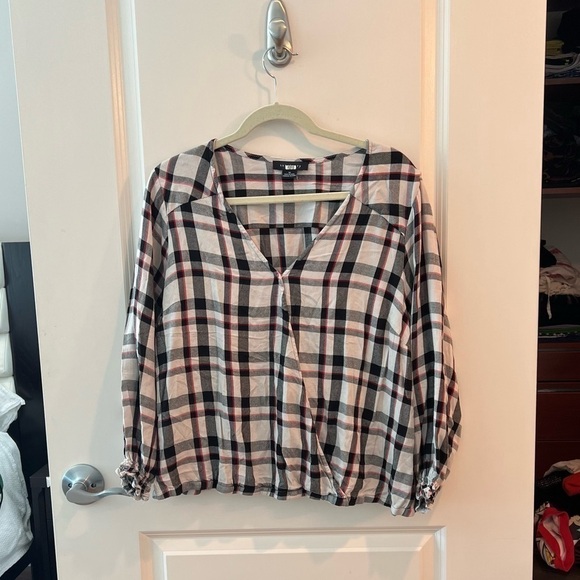 Sanctuary Cori Smocked Sleeve Blouse - Picture 4 of 16
